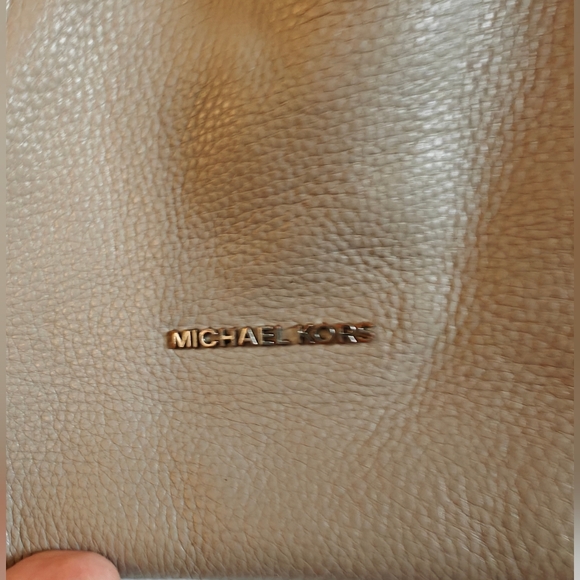 Excluded from Promotion- Michael Kors Large Raven Tote - Picture 6 of 15